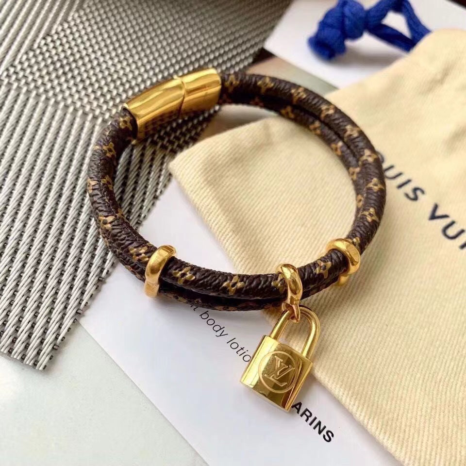 Double Ring Lock Scalp Bracelet