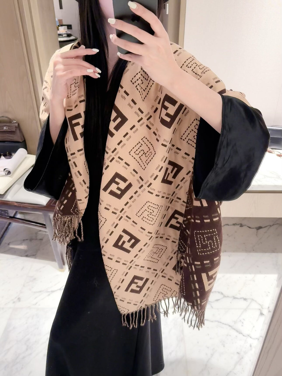 2026 New Geometric Jacquard Cashmere Scarf – Soft Thick Cashmere, Reversible Styling, Multiple Colors