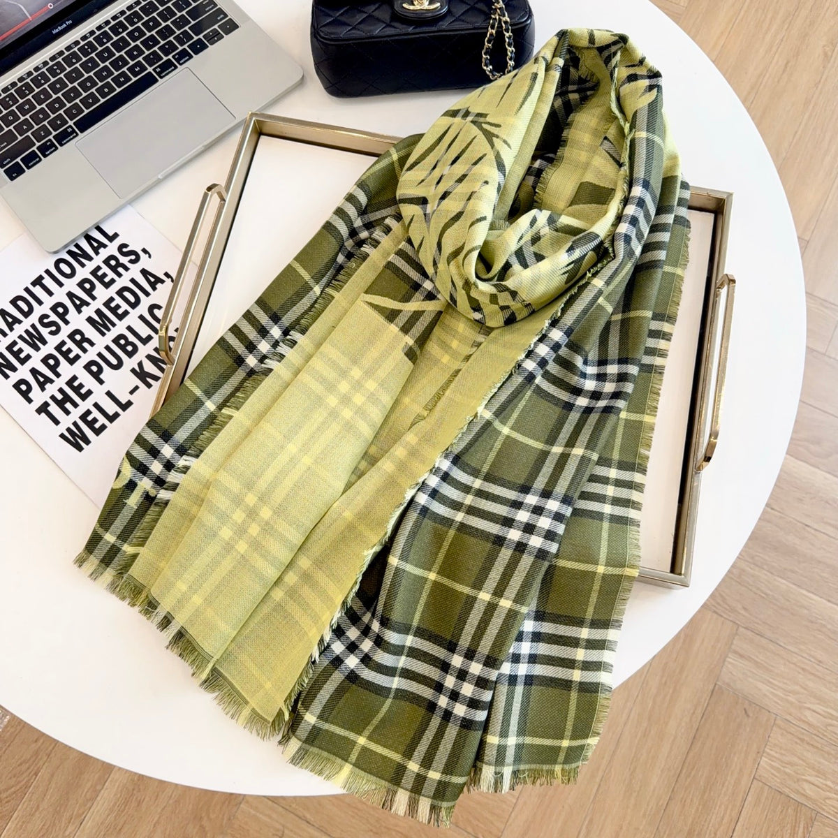 Reversible Equestrian Plaid Scarf – 70% Wool & 30% Silk, Double-Sided Contrast Design, 200 × 65 cm
