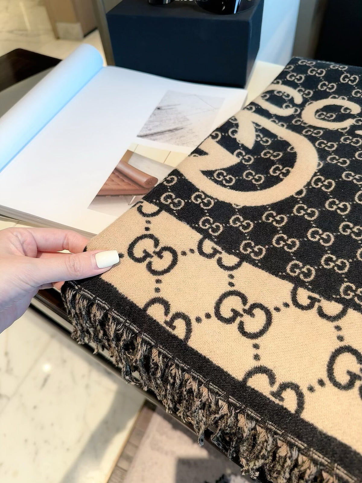 ✨ 2026 New Vintage Geometric Jacquard Cashmere Scarf – Refined Heritage Style