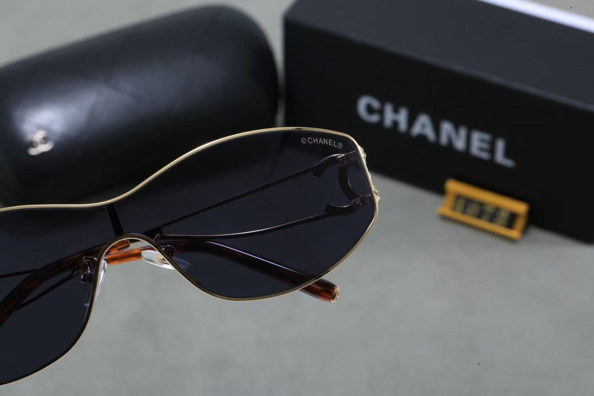 Stylish European and American style metal and diamond-encrusted sunglasses 4073