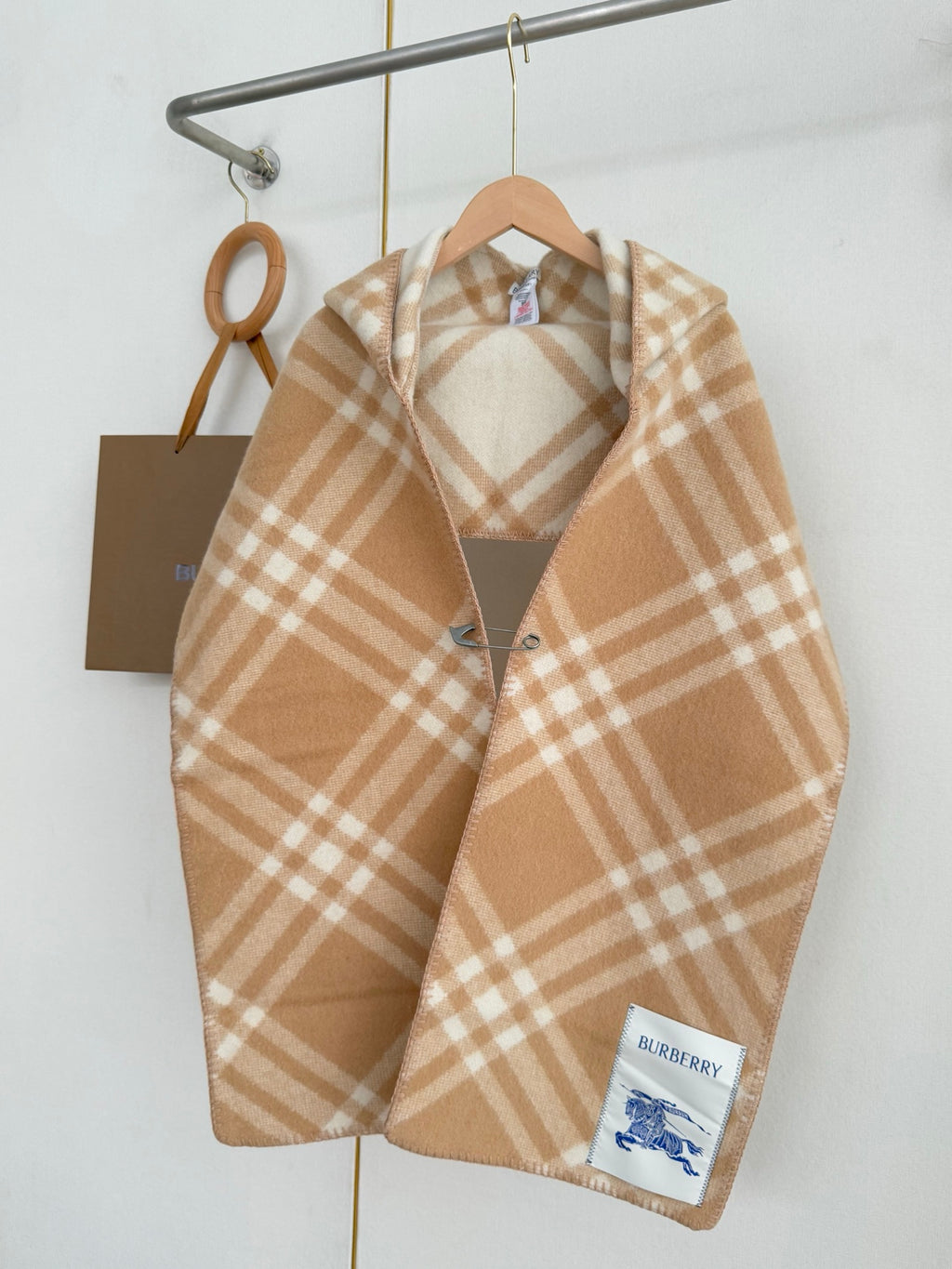 ✨ In Stock | 2025 New Year Hooded Checkered Wool Shawl – Elegant Blanket-Style Wrap
