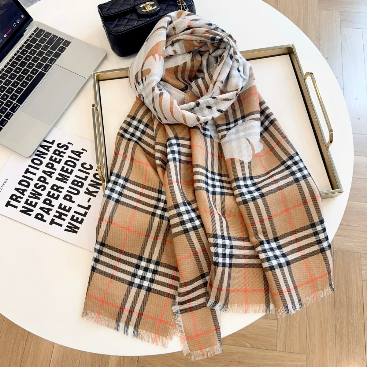 Reversible Equestrian Plaid Scarf – 70% Wool & 30% Silk, Double-Sided Contrast Design, 200 × 65 cm