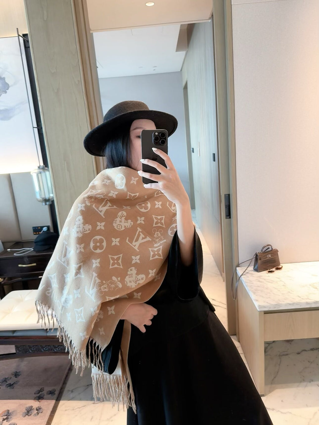 ✨ 2026 New Playful Vintage Jacquard Cashmere Scarf – Cute & Refined Scarf & Wrap