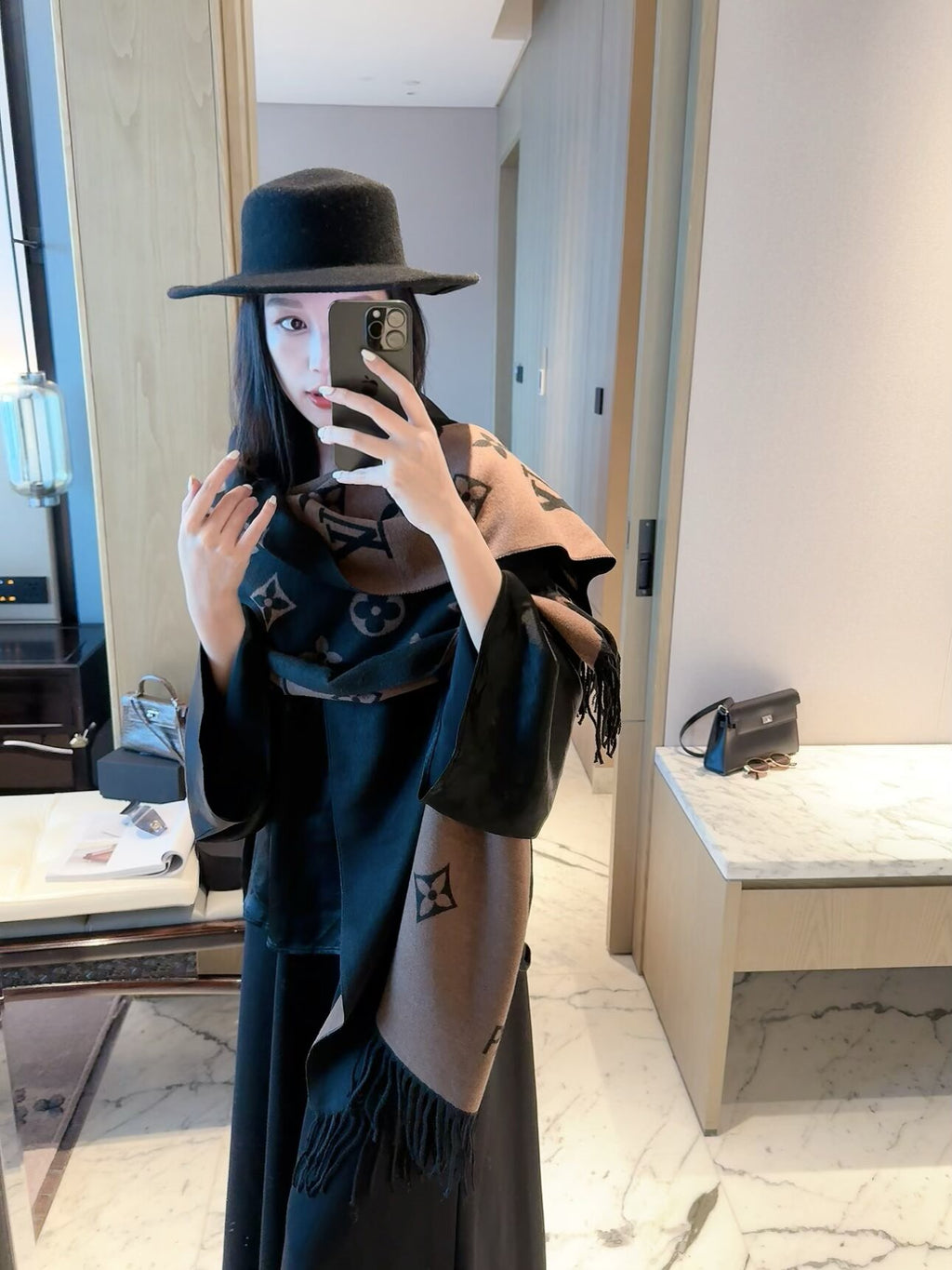 2026 New Classic Pattern Cashmere Scarf – Thickened Soft Cashmere, Elegant Fringe, Versatile Wrap