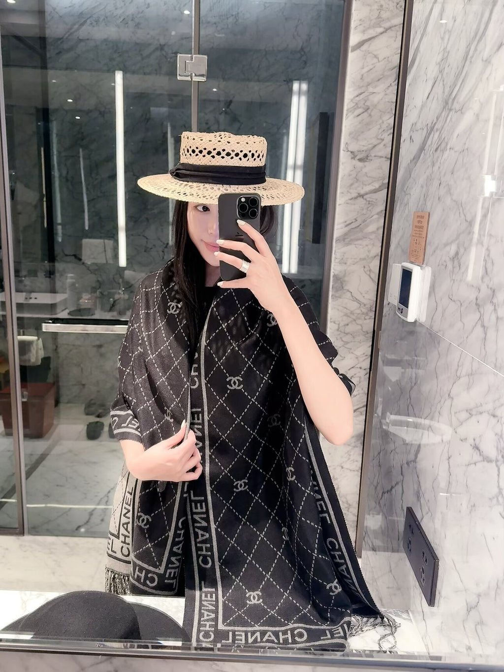 ✨ 2026 New Diamond Jacquard Cashmere Scarf – Soft, Elegant & Luxurious