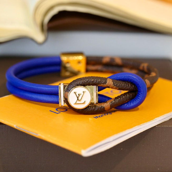 Double twisted leather bracelet
