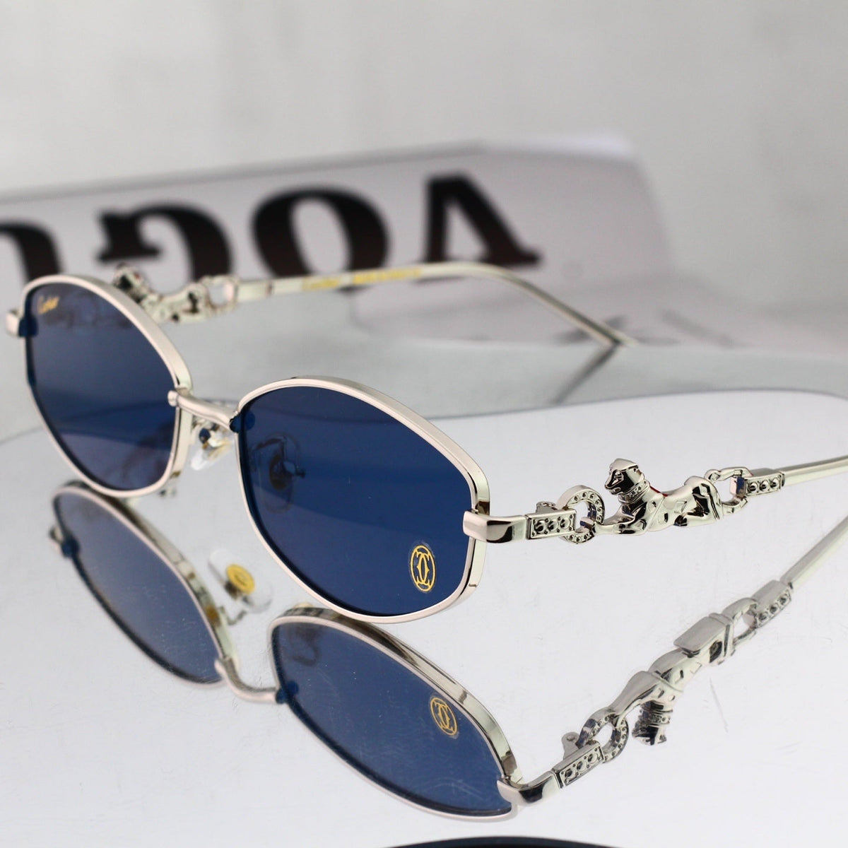 Vintage Oval Metal Frame Sunglasses, Snake Decor UV400 Polarized Fashion Shades 4016