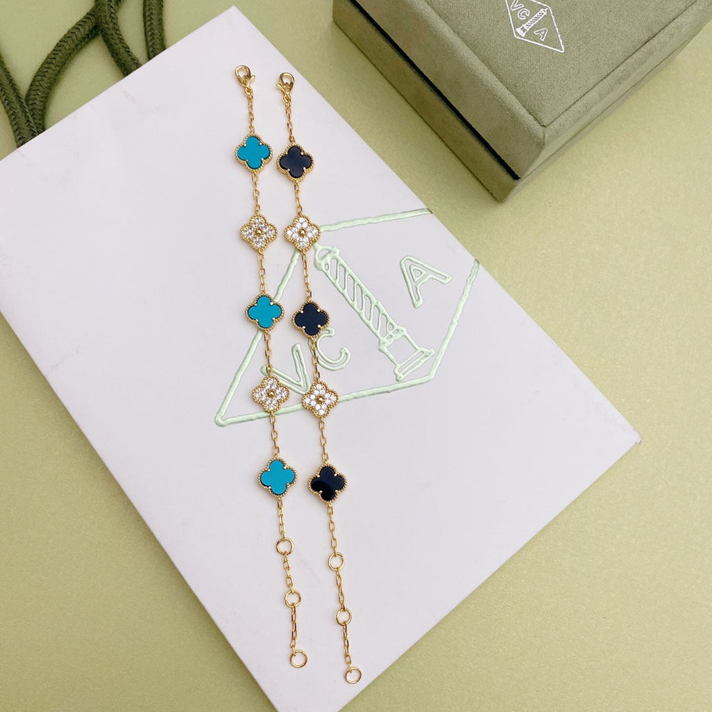 Cute Clover Necklace