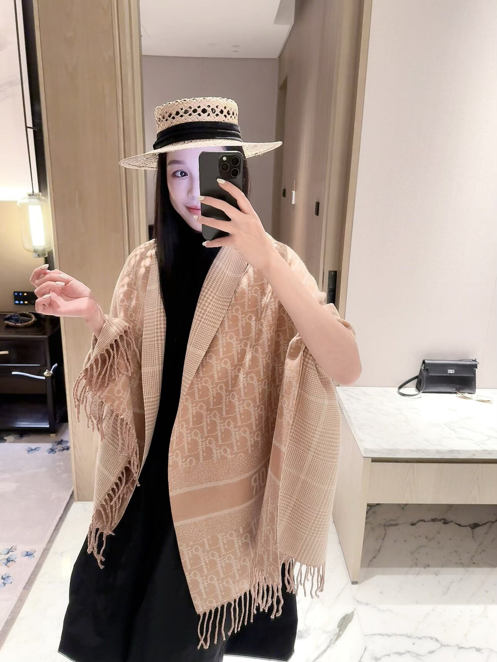 ✨ 2026 New Double-Sided Cashmere Scarf – Two Patterns, Two Styles