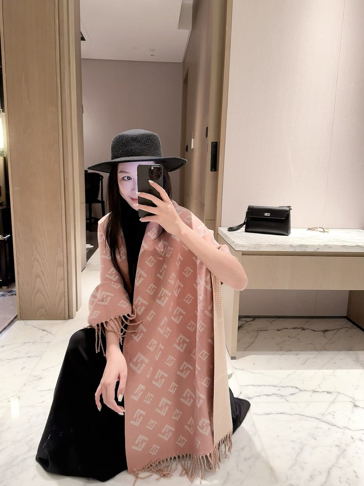 ✨ 2026 New Double-Sided Cashmere Scarf – Two Patterns, Two Styles 💥