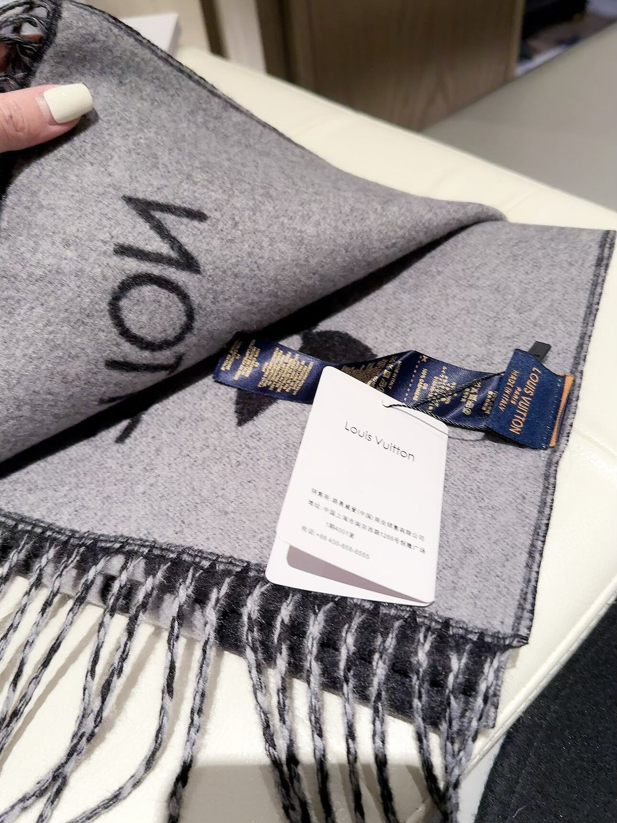 2026 New Oversized Jacquard Cashmere Scarf