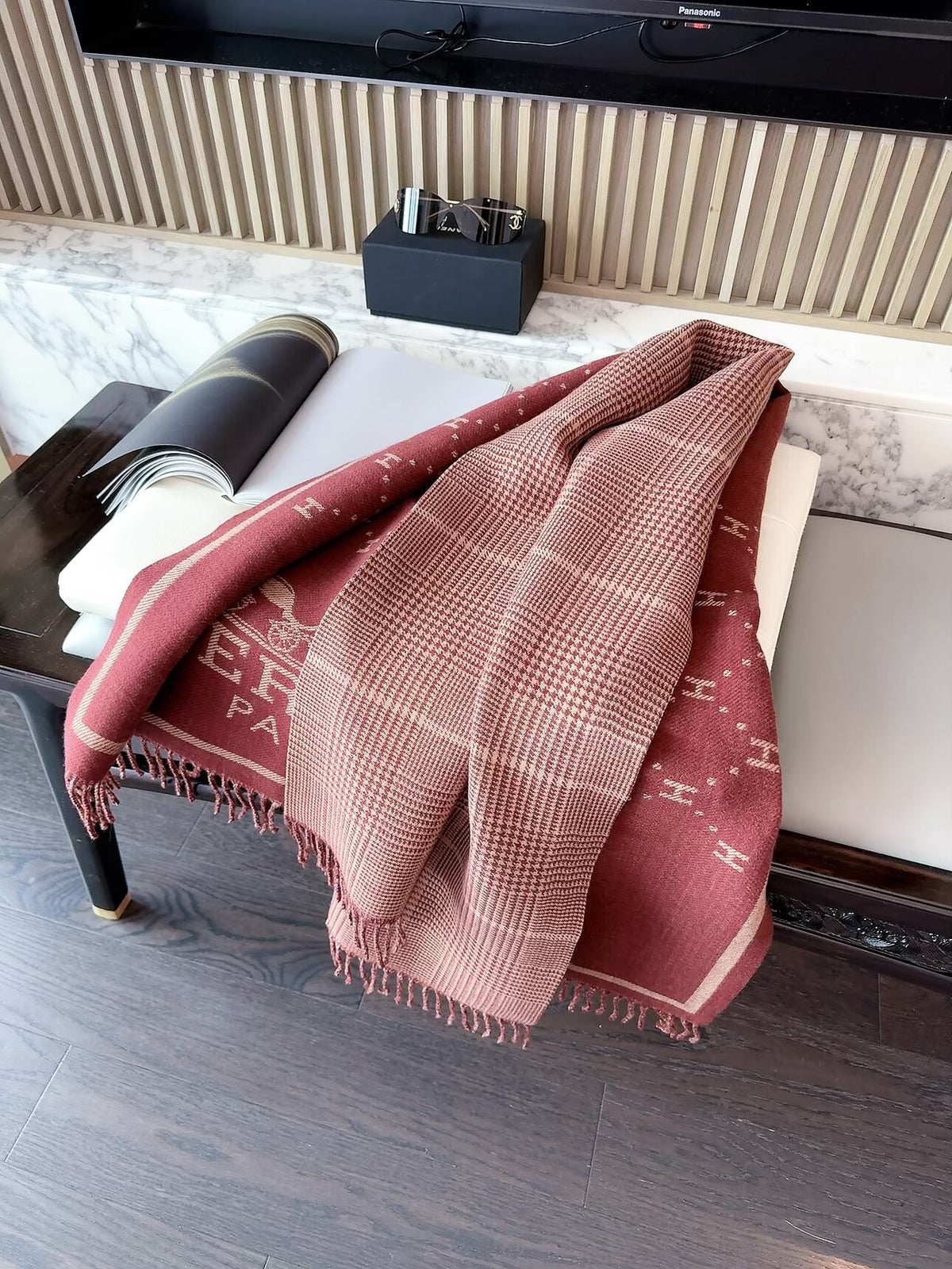 2026 New Double-Sided Carriage Cashmere Scarf Elegant Heritage Style