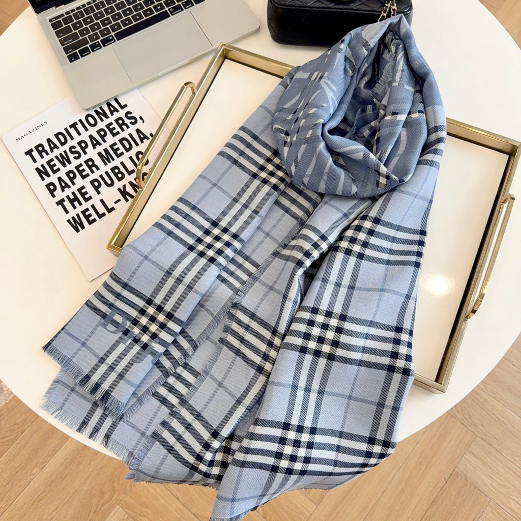 Reversible Equestrian Plaid Scarf – 70% Wool & 30% Silk, Double-Sided Contrast Design, 200 × 65 cm