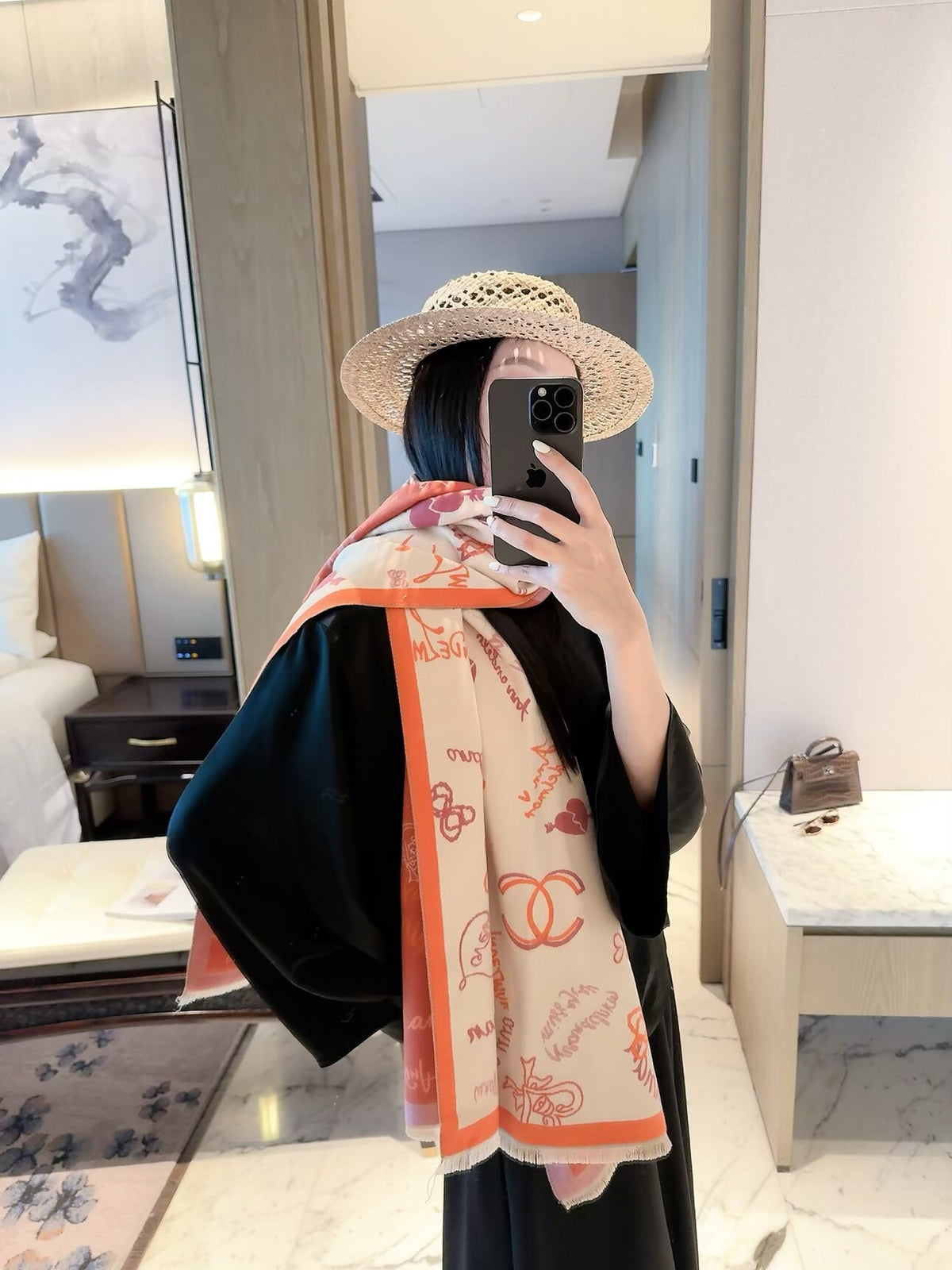 2026 New Handwritten Heart Cashmere Scarf – Playful Graffiti Design, Soft & Cozy Winter Wrap