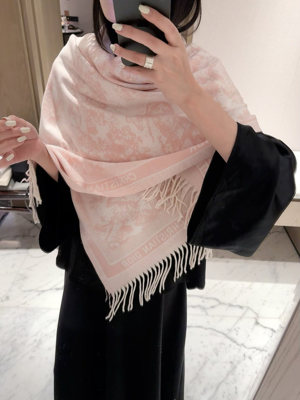 2026 New Jungle Animal Cashmere Scarf – Artistic Botanical Jacquard, French-Inspired Vintage Style