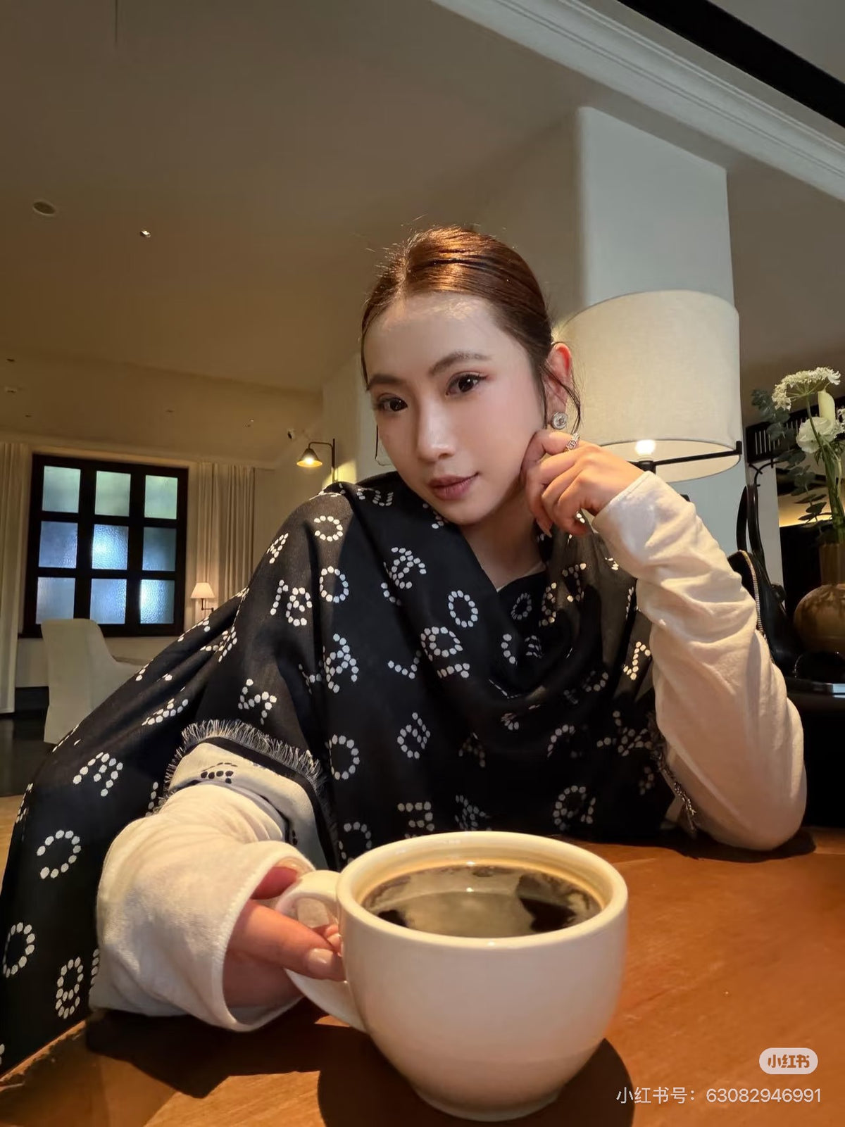🖤 Double-Sided Jacquard Wool & Silk Square Scarf ‼️