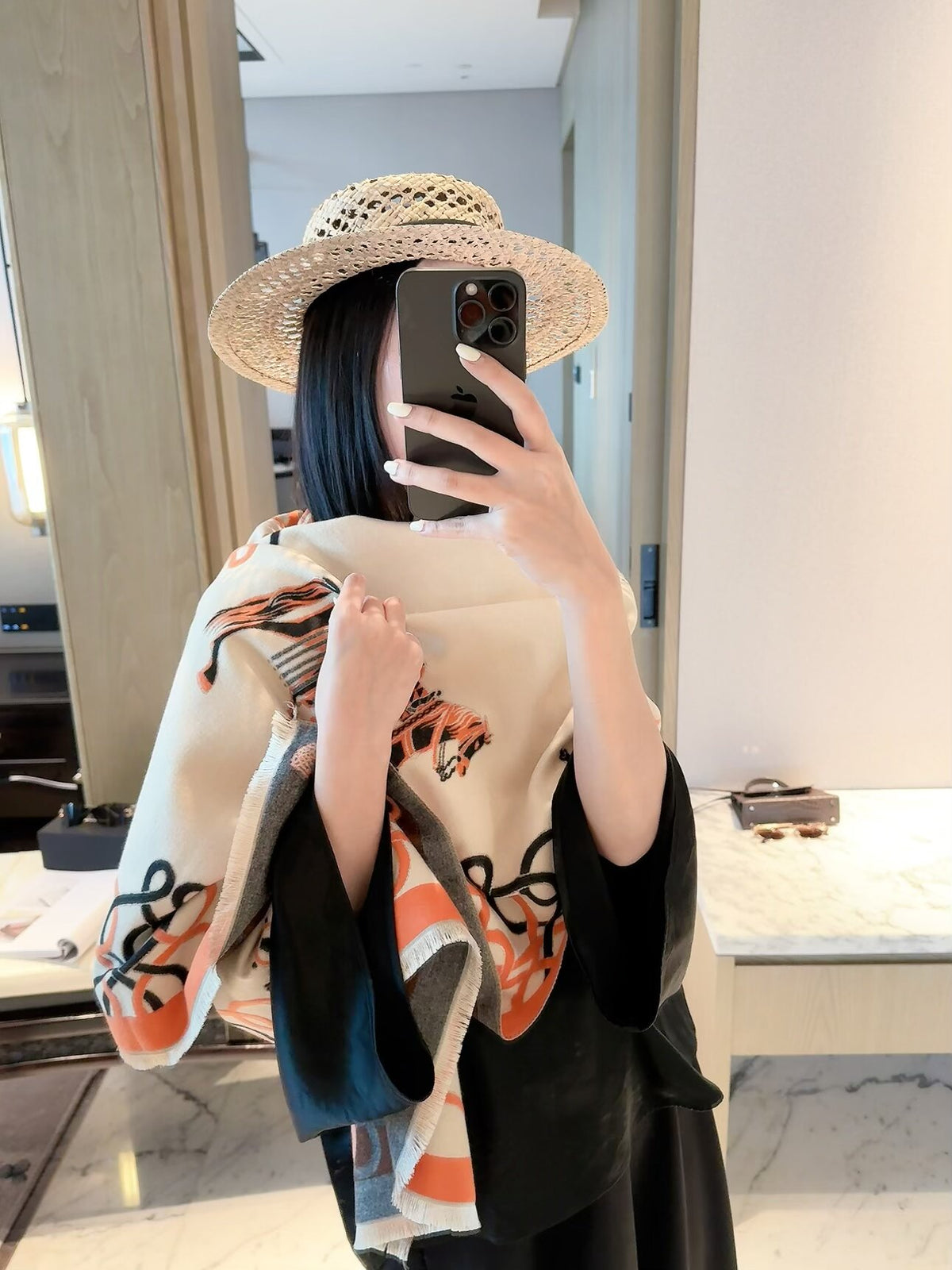2026 New Vintage Equestrian Cashmere Scarf – Ornamental Horse Motif, Elegant Heritage Style