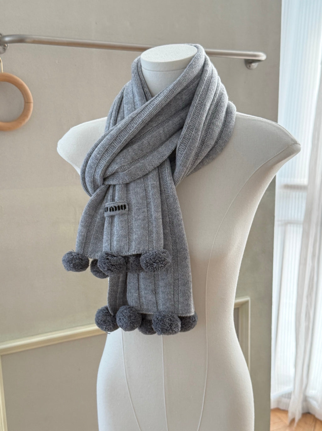New 💕 Premium Rib-Knit Winter Scarf – Understated Winter Luxury