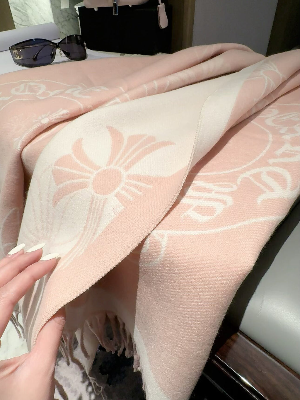 2026 New Gothic Cross Cashmere Scarf – Symmetrical Motif, Streetwear-Inspired Style