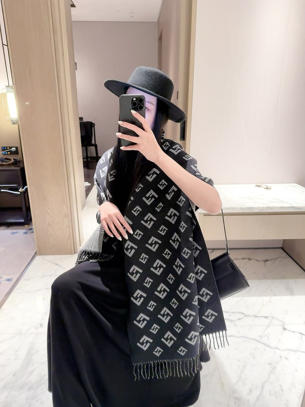 ✨ 2026 New Double-Sided Cashmere Scarf – Two Patterns, Two Styles 💥