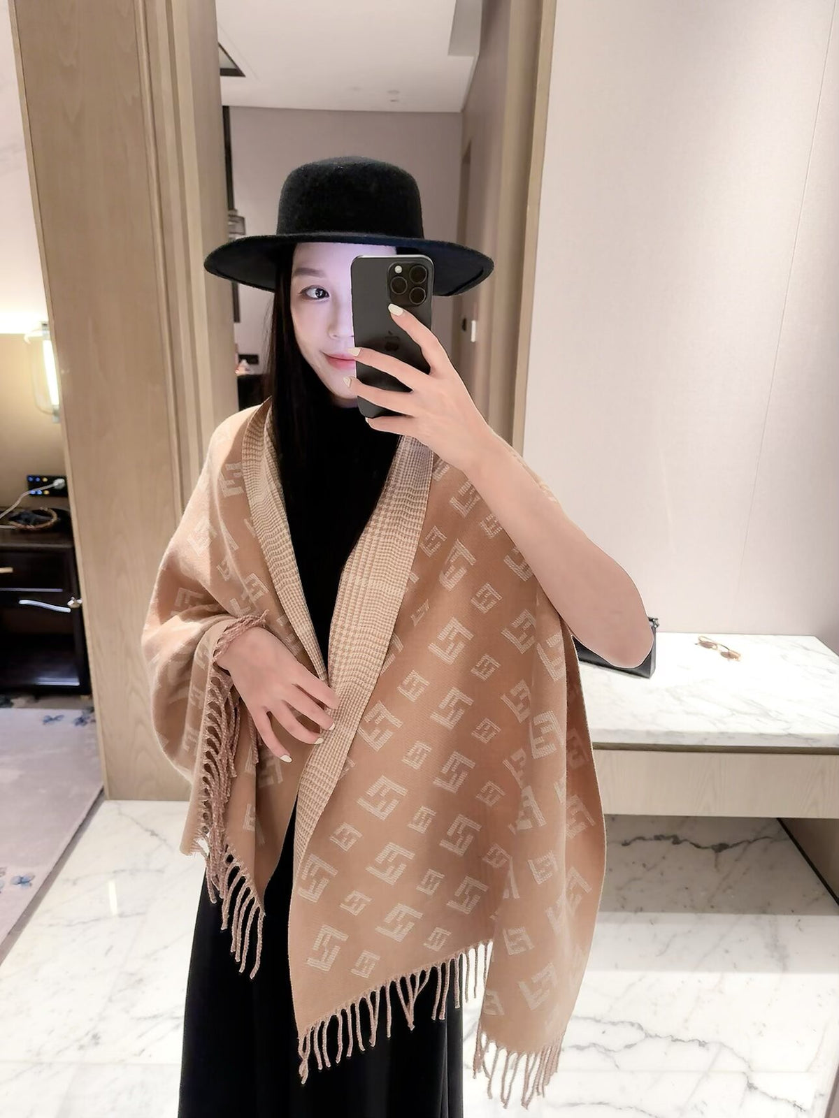 ✨ 2026 New Double-Sided Cashmere Scarf – Two Patterns, Two Styles 💥