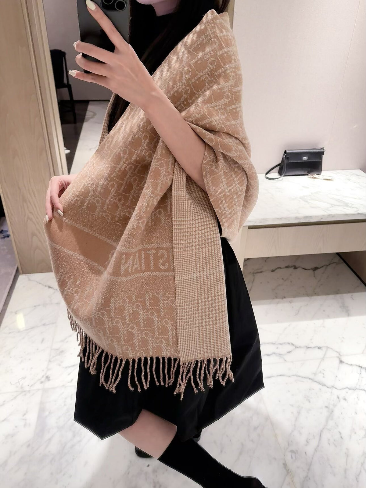 ✨ 2026 New Double-Sided Cashmere Scarf – Two Patterns, Two Styles