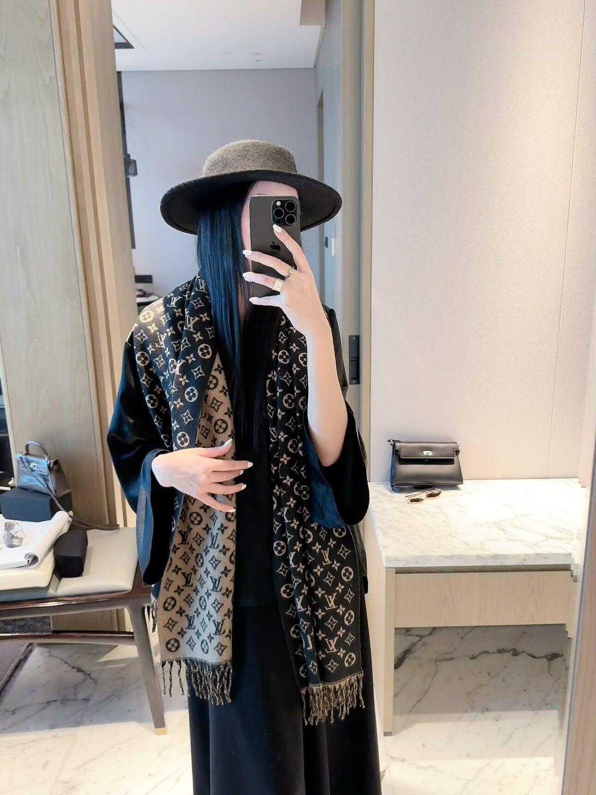 ✨ 2026 New Classic Heritage Jacquard Cashmere Scarf – Timeless Quiet Luxury