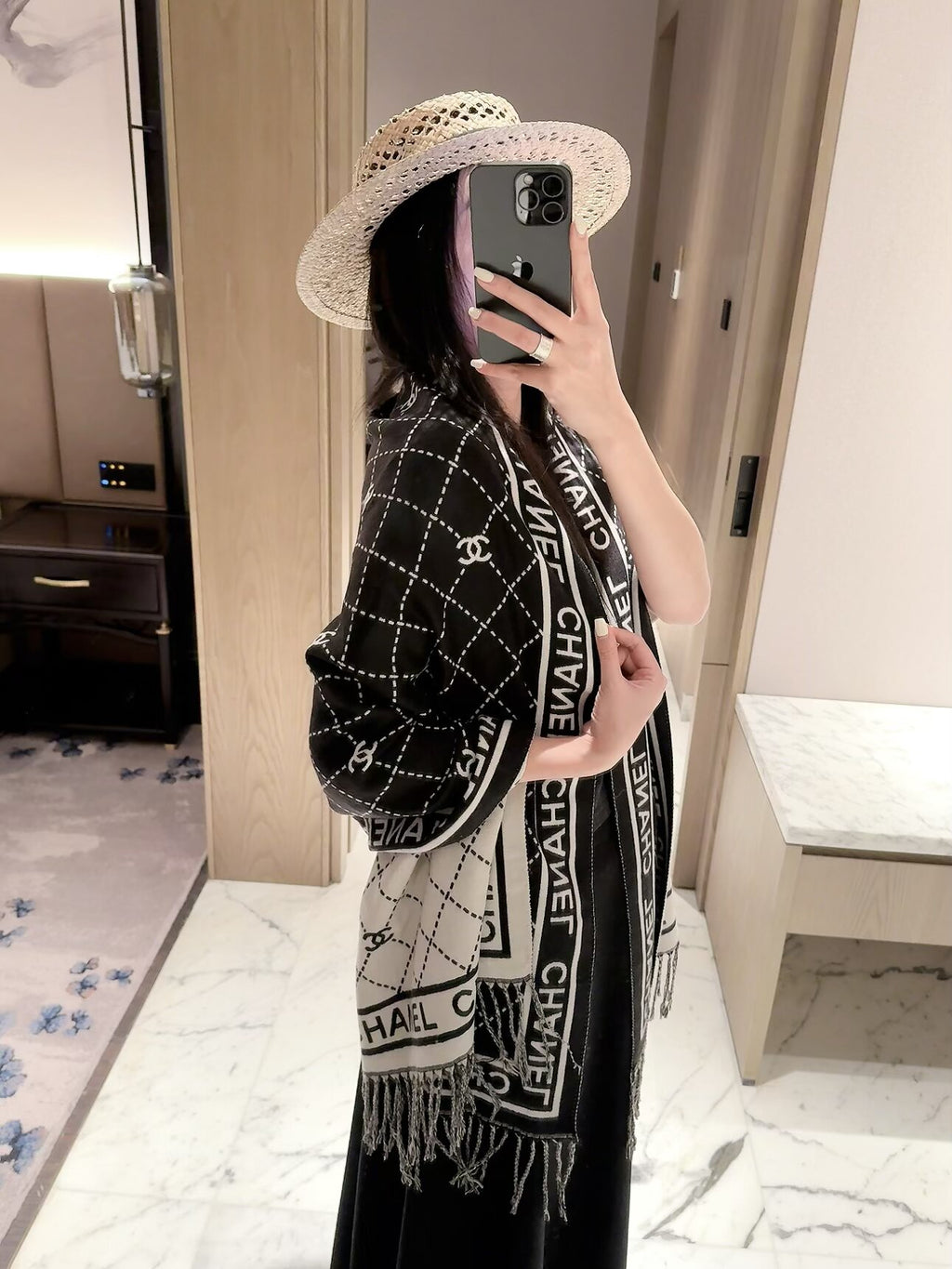 ✨ 2026 New Diamond Jacquard Cashmere Scarf – Soft, Elegant & Luxurious