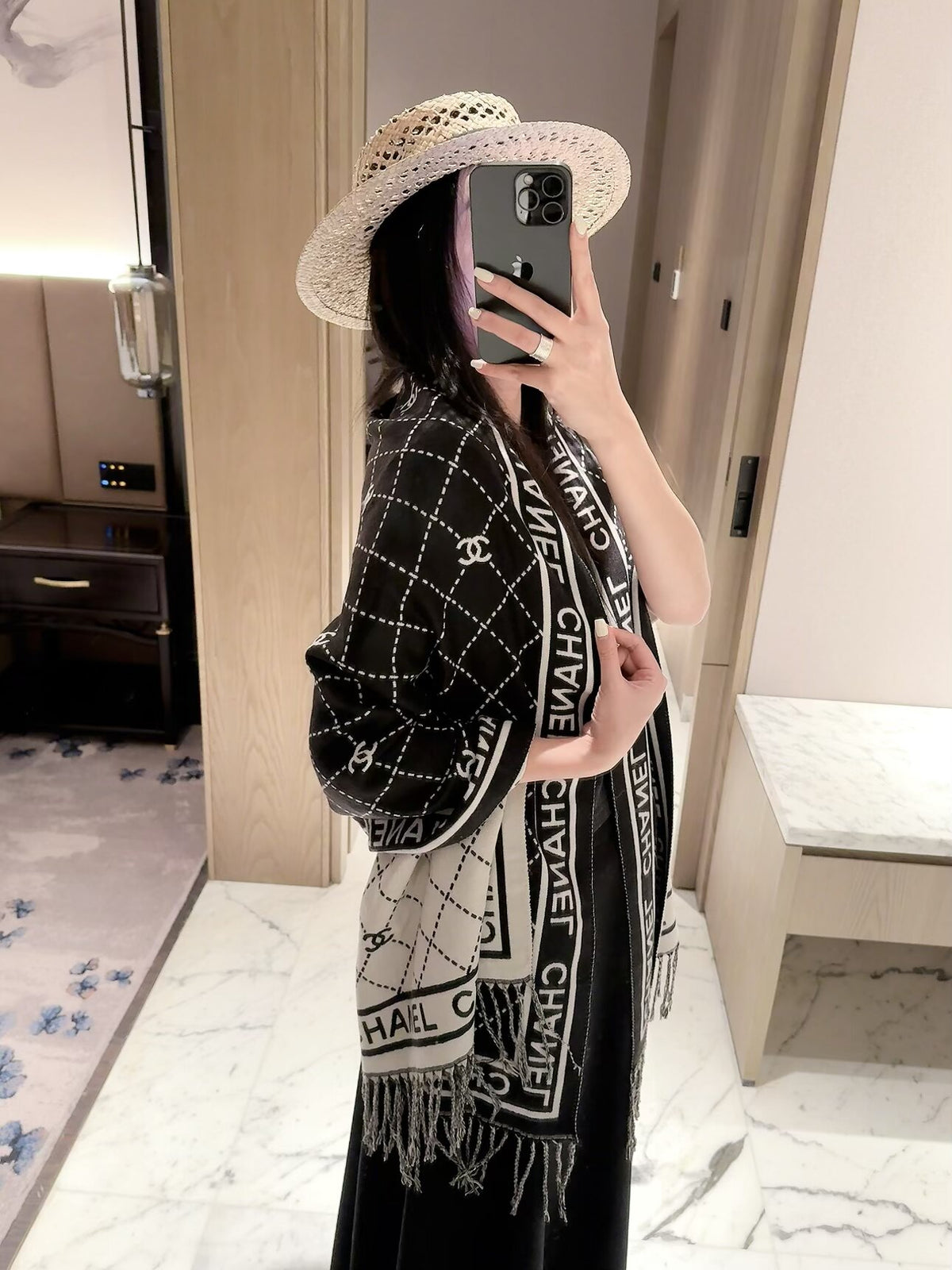 ✨ 2026 New Diamond Jacquard Cashmere Scarf – Soft, Elegant & Luxurious