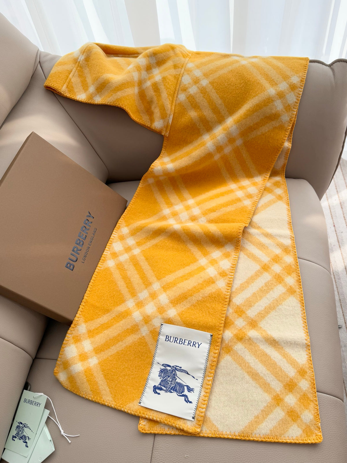 ✨ In Stock | 2025 New Year Hooded Checkered Wool Shawl – Elegant Blanket-Style Wrap