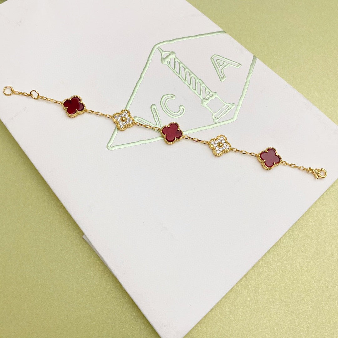 Cute Clover Necklace