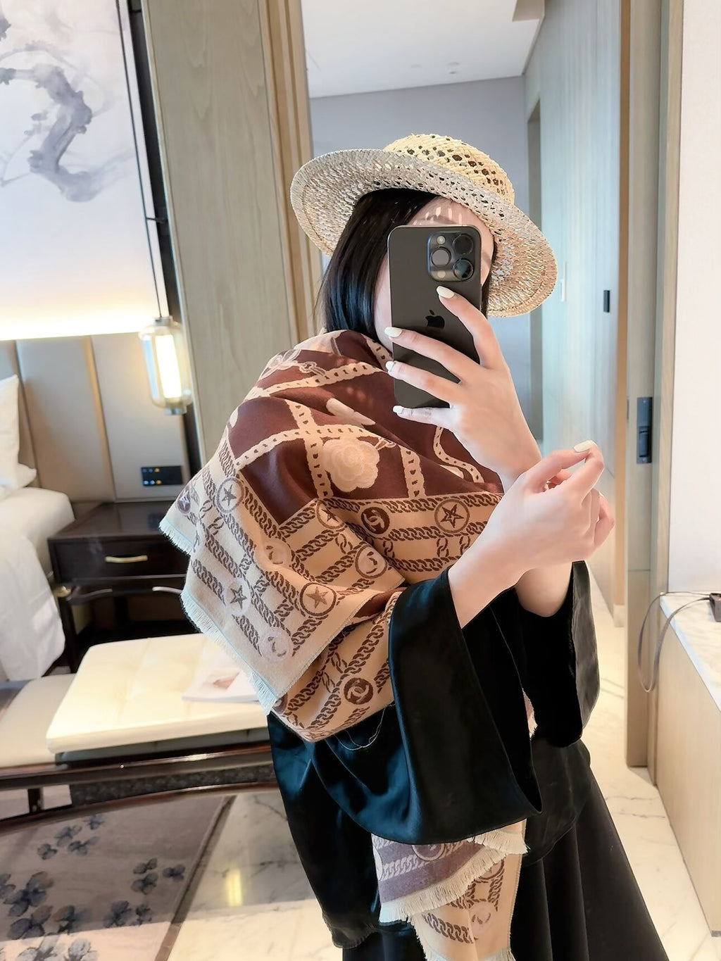 2026 New Plaid Chain Pattern Cashmere Scarf – Vintage French-Inspired Luxury