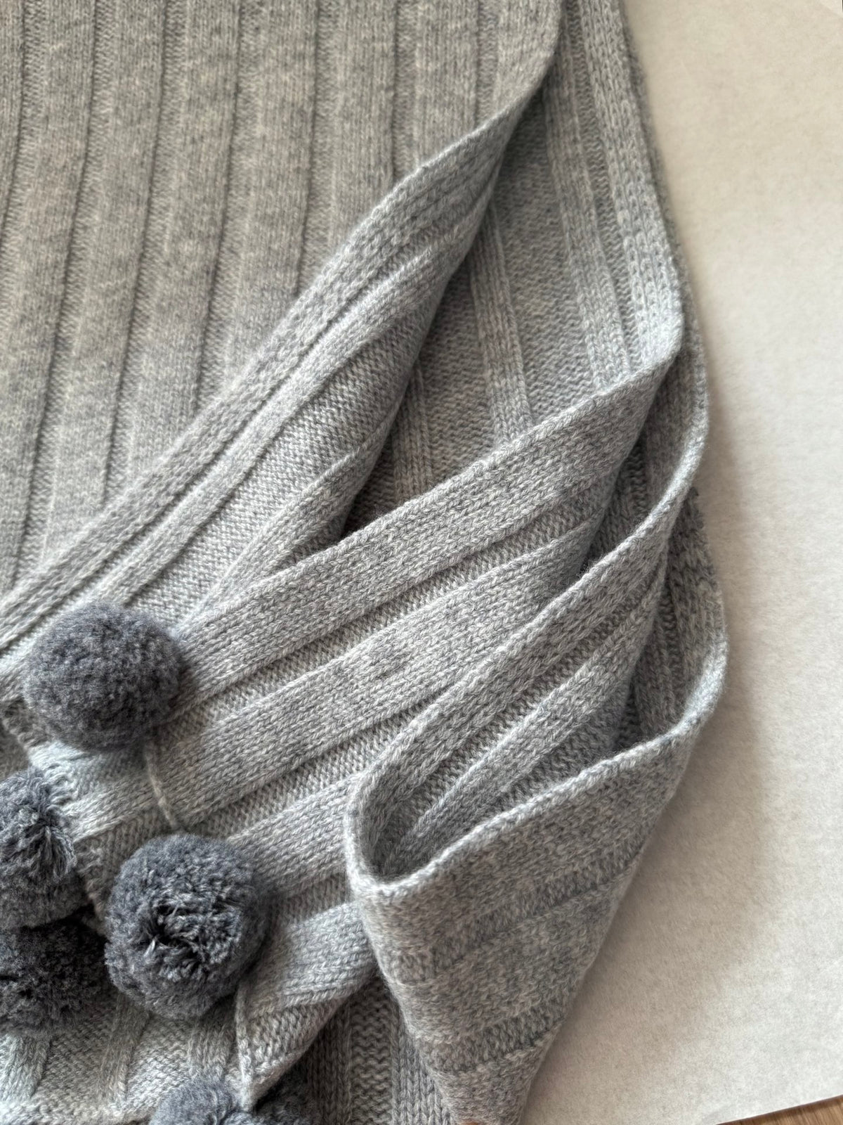 New 💕 Premium Rib-Knit Winter Scarf – Understated Winter Luxury