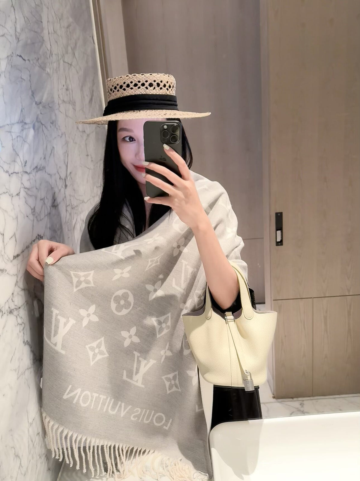 2026 New Classic Pattern Cashmere Scarf – Thickened Soft Cashmere, Elegant Fringe, Versatile Wrap