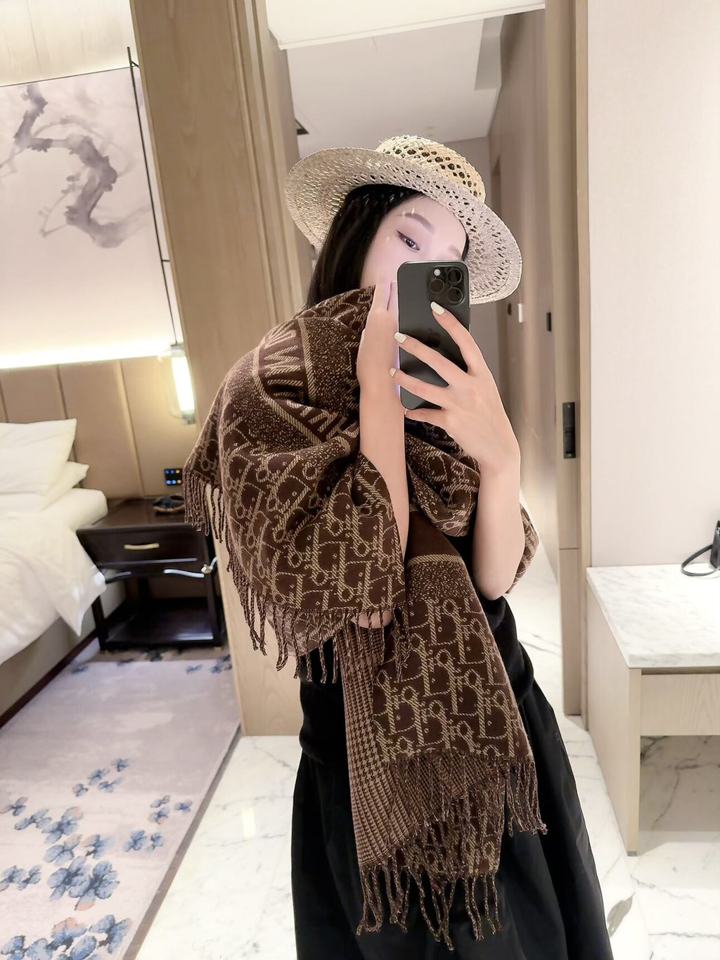 ✨ 2026 New Double-Sided Cashmere Scarf – Two Patterns, Two Styles