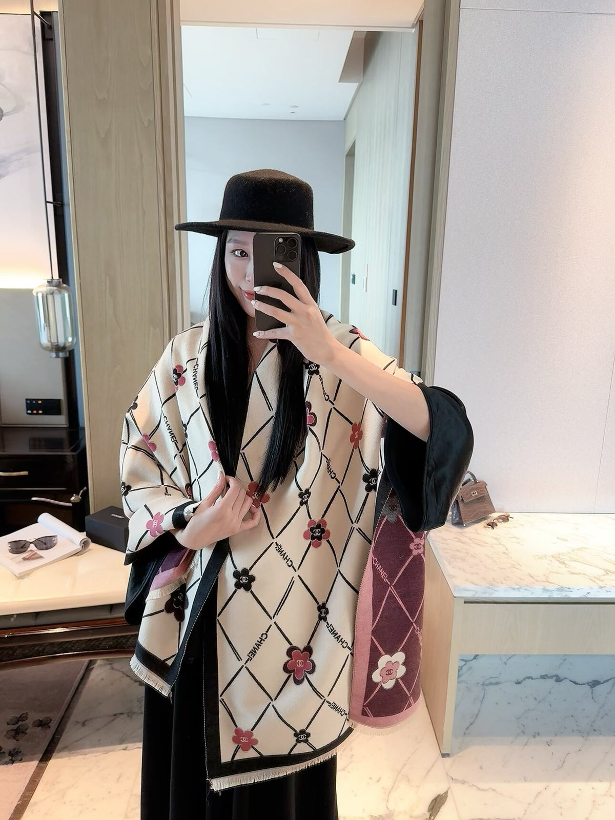 2026 New Diamond Camellia Cashmere Scarf – Elegant Floral Jacquard, Soft French-Inspired Style