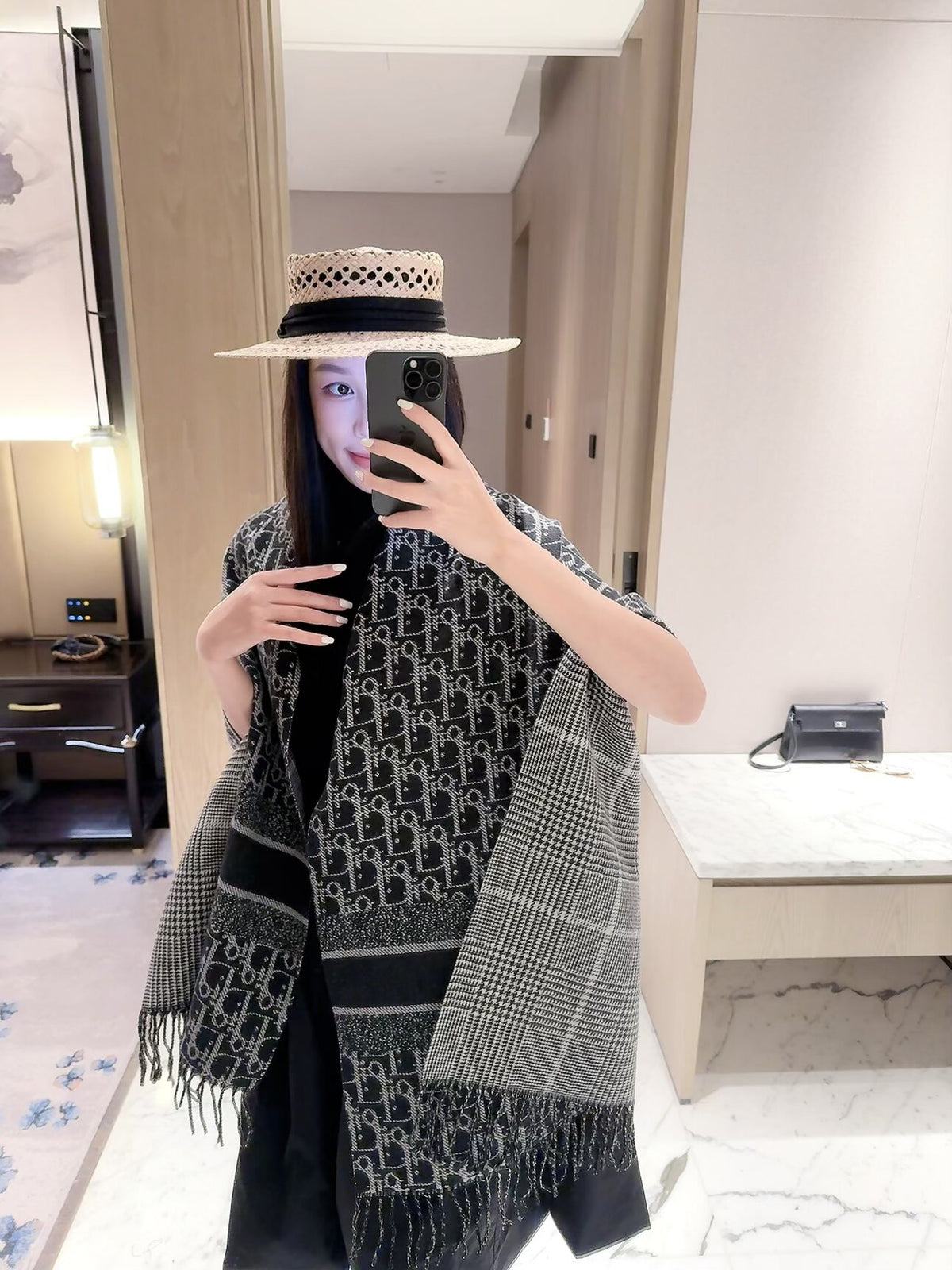 ✨ 2026 New Double-Sided Cashmere Scarf – Two Patterns, Two Styles