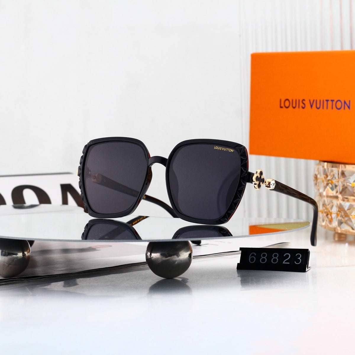 Vintage Oversized Fashion Sunglasses in Multiple Colors 68823