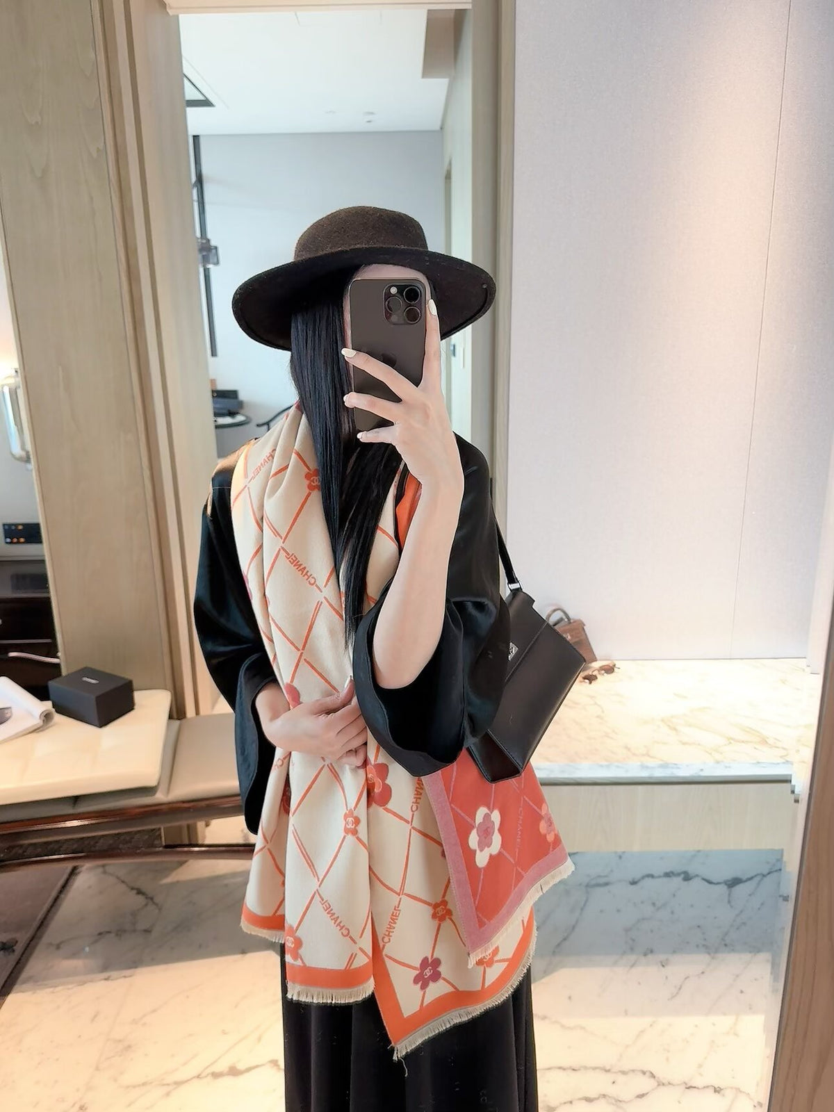 2026 New Diamond Camellia Cashmere Scarf – Elegant Floral Jacquard, Soft French-Inspired Style