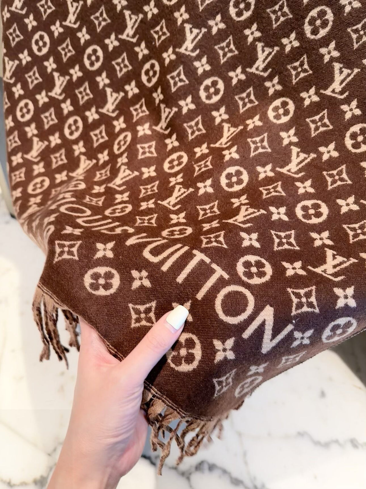 ✨ 2026 New Classic Heritage Jacquard Cashmere Scarf – Timeless Quiet Luxury