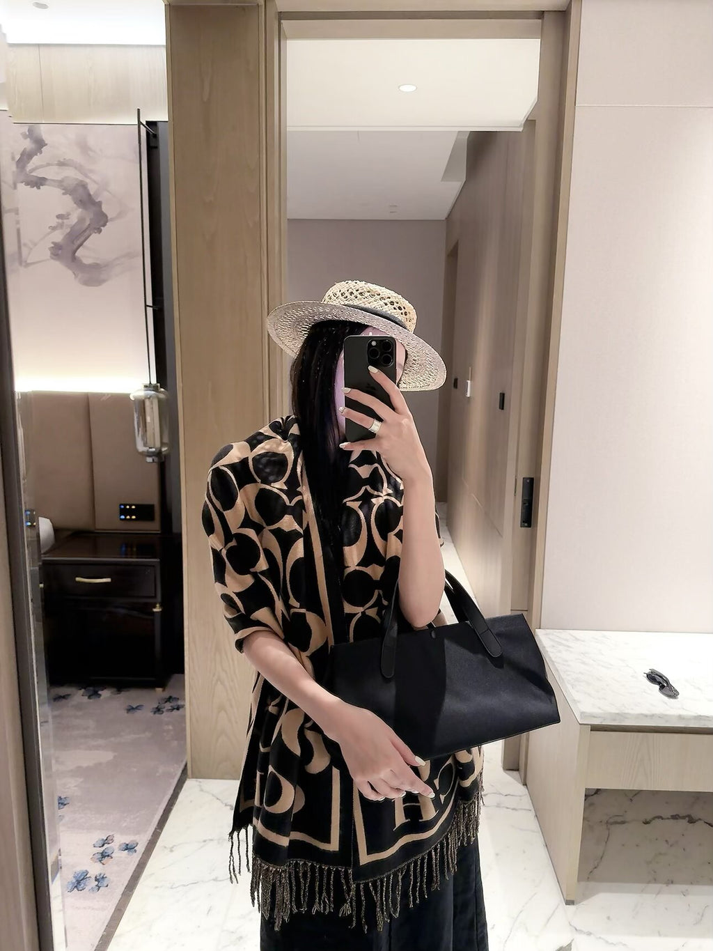 2026 New Classic Letter Pattern Cashmere Scarf ✨ Soft Thick Cashmere, Versatile Scarf & Wrap