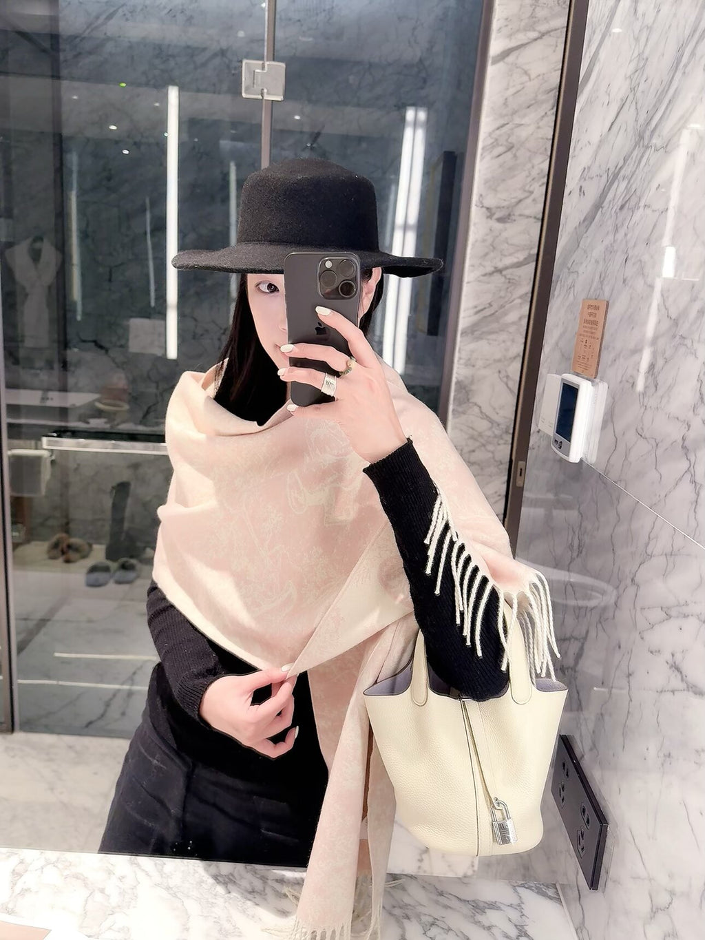 2026 Ink-Wash Jungle Wool Scarf – Artistic Animal Print, French-Inspired Elegance