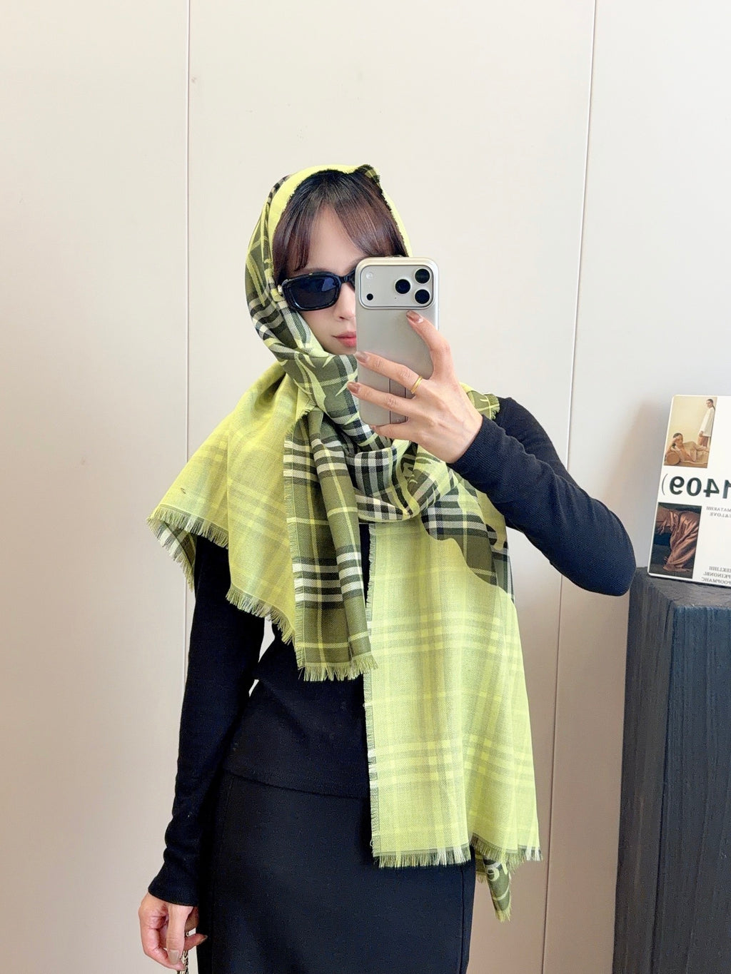 Reversible Equestrian Plaid Scarf – 70% Wool & 30% Silk, Double-Sided Contrast Design, 200 × 65 cm