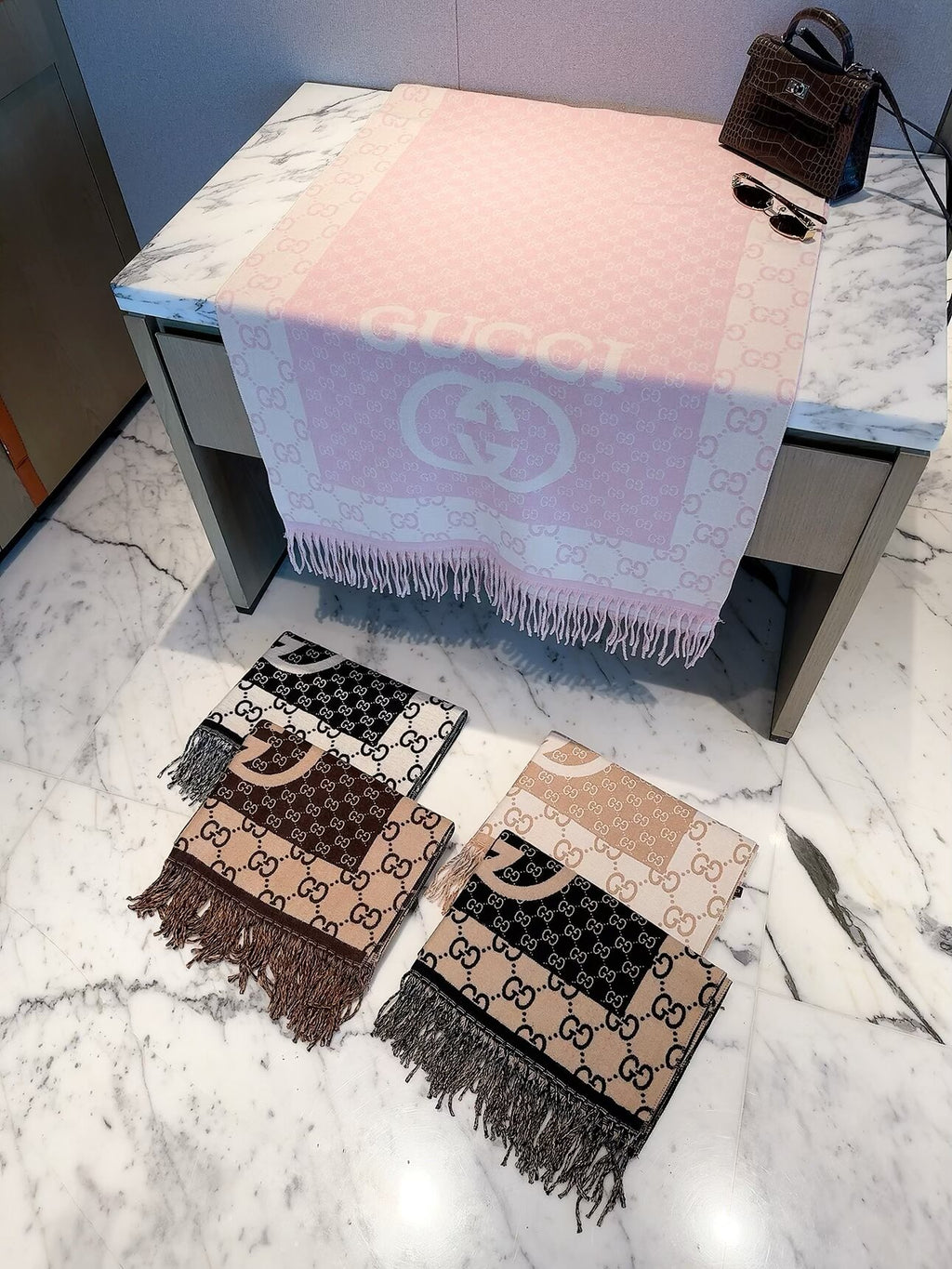 ✨ 2026 New Vintage Geometric Jacquard Cashmere Scarf – Refined Heritage Style