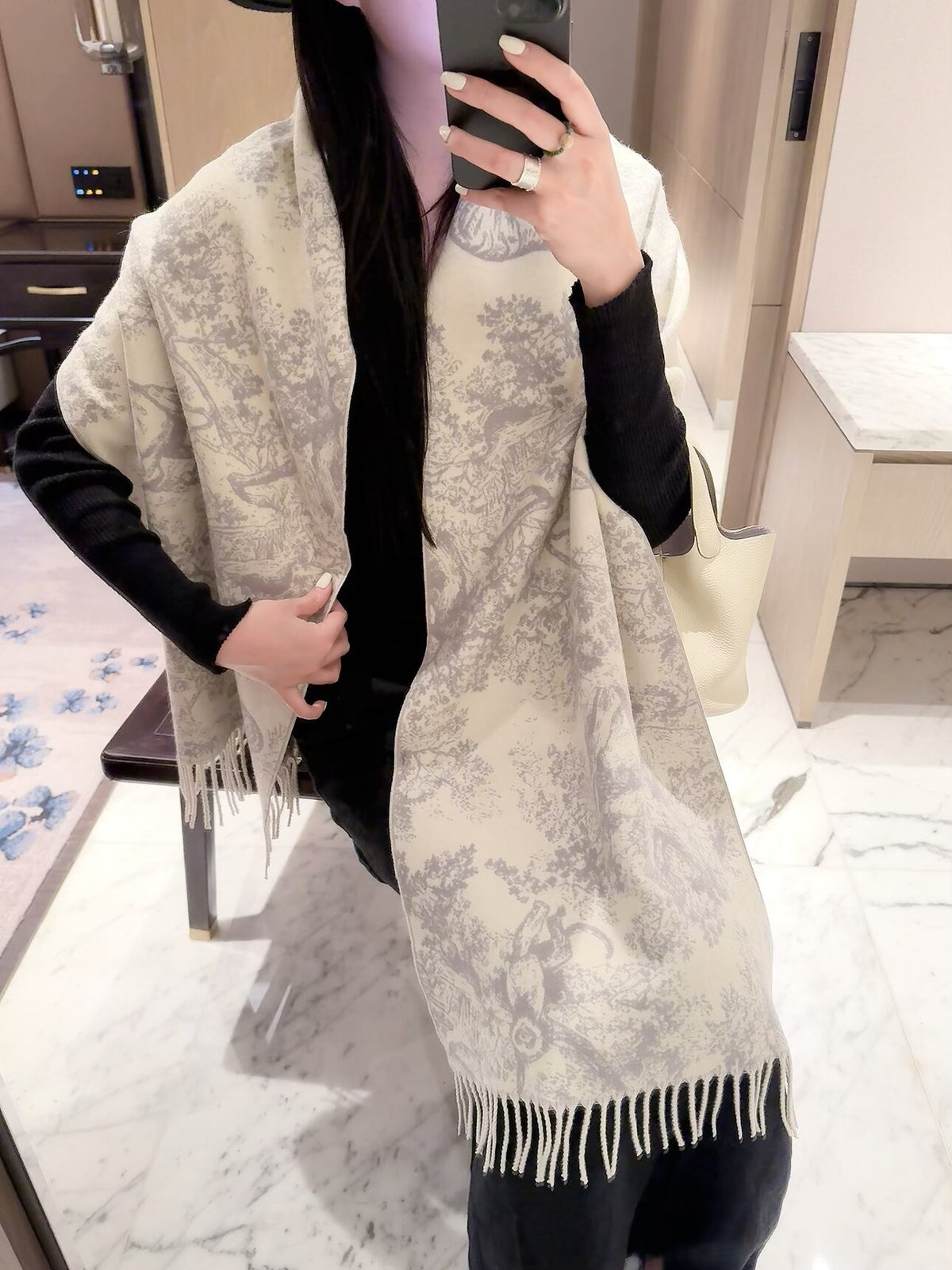 2026 Ink-Wash Jungle Wool Scarf – Artistic Animal Print, French-Inspired Elegance