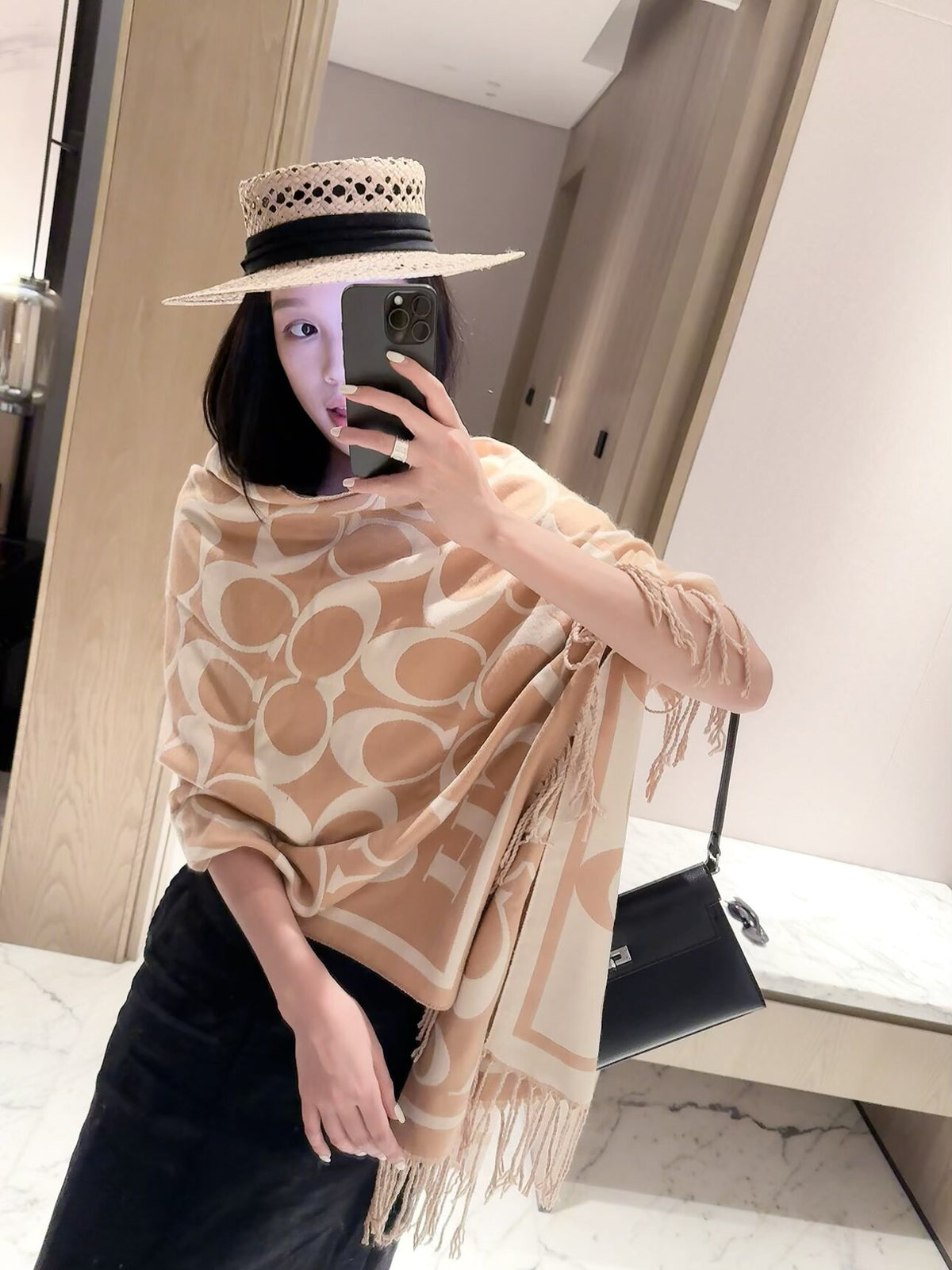 2026 New Classic Letter Pattern Cashmere Scarf ✨ Soft Thick Cashmere, Versatile Scarf & Wrap