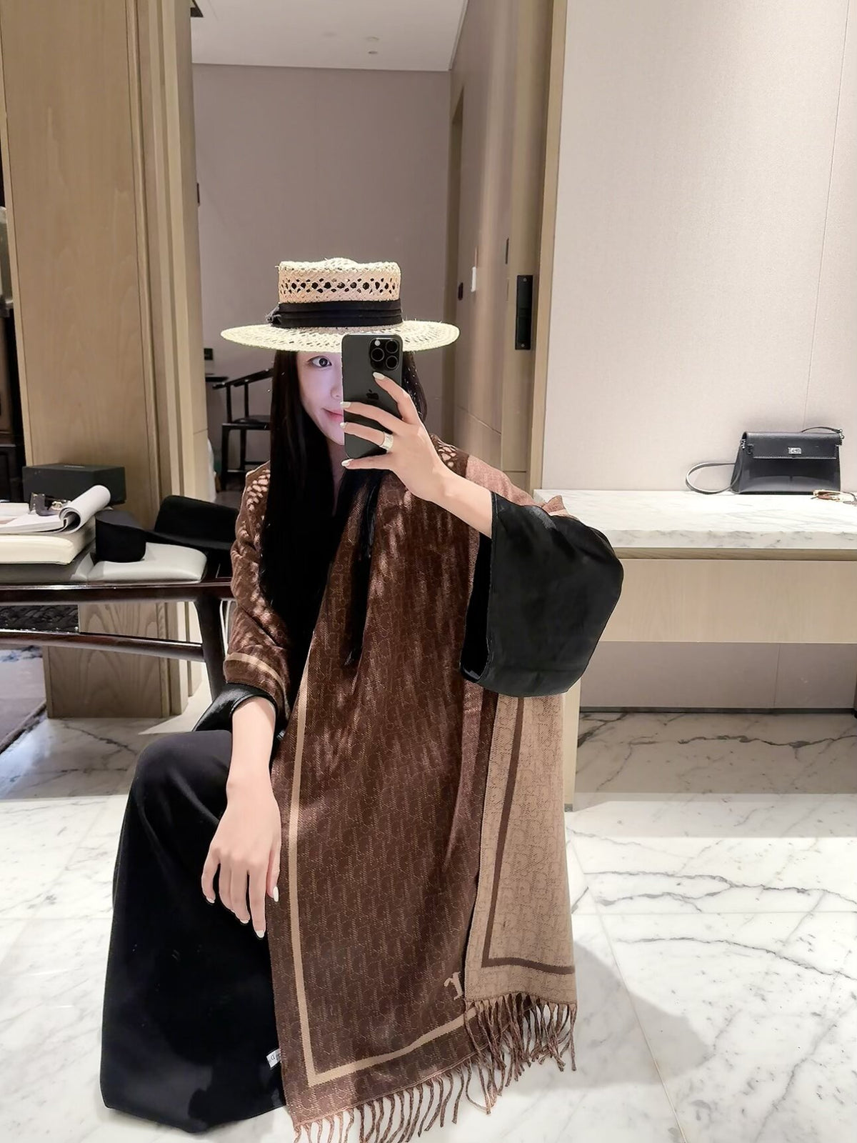2026 New French-Inspired Jacquard Cashmere Scarf – Elegant Heritage Pattern, Soft Luxury Style