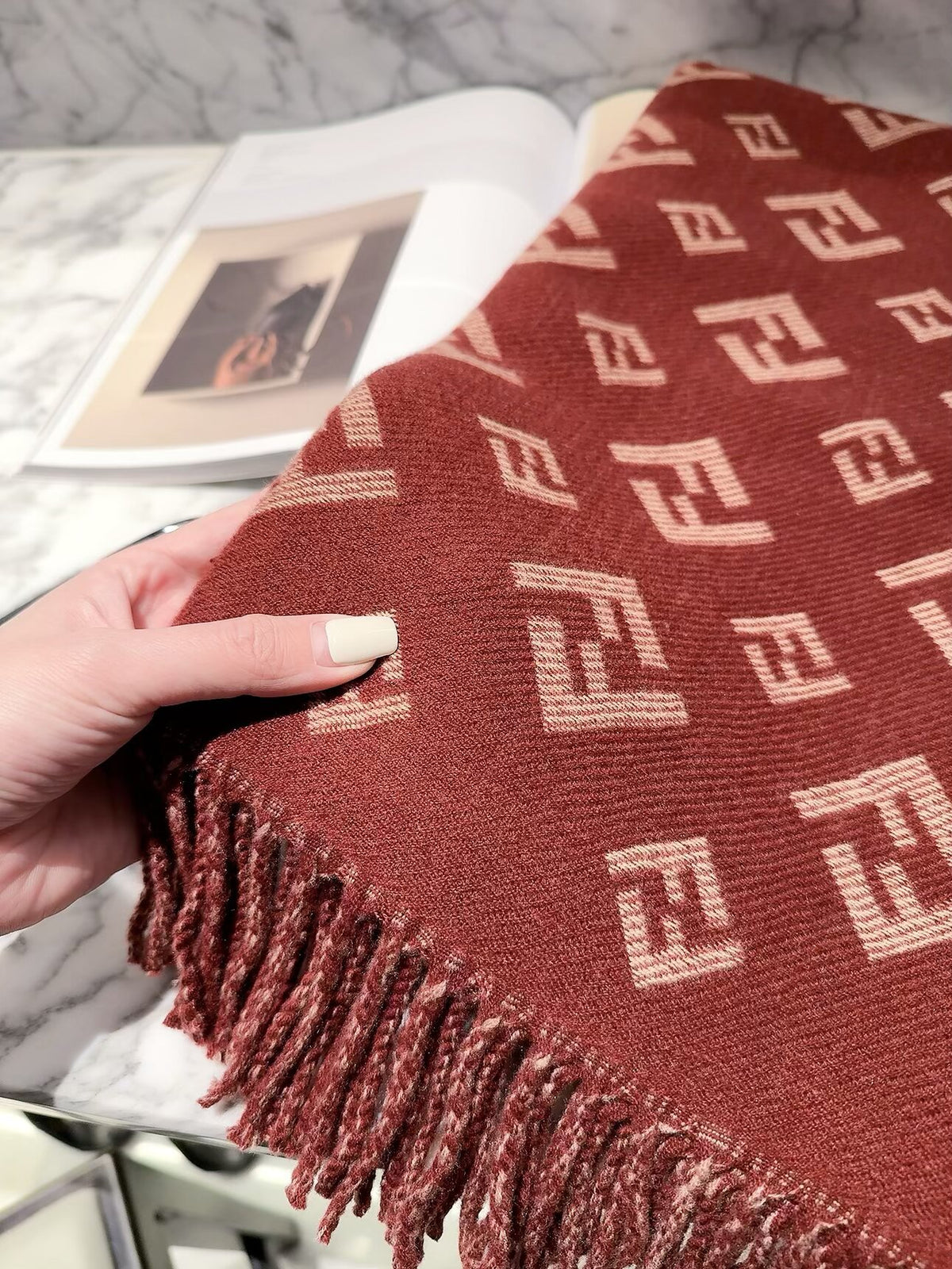 ✨ 2026 New Double-Sided Cashmere Scarf – Two Patterns, Two Styles 💥