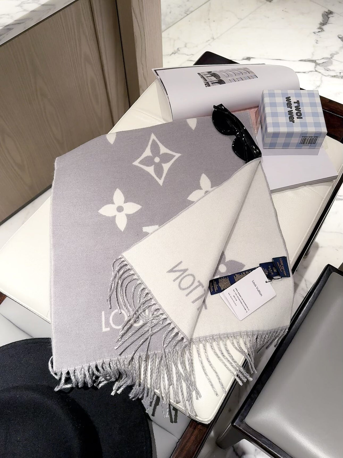 2026 New Oversized Jacquard Cashmere Scarf